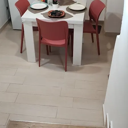 Dom wakacyjny Townhome Terrace, Location Monopoli