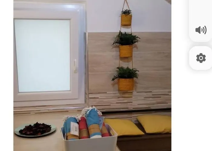 Townhome Terrace, Location