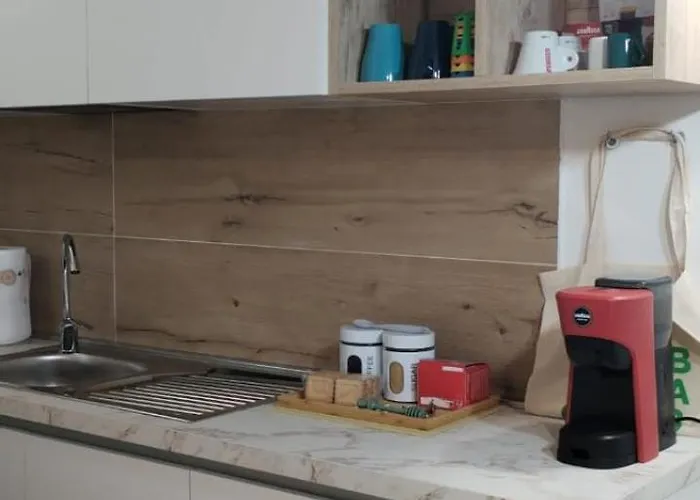 Townhome Terrace, Location *