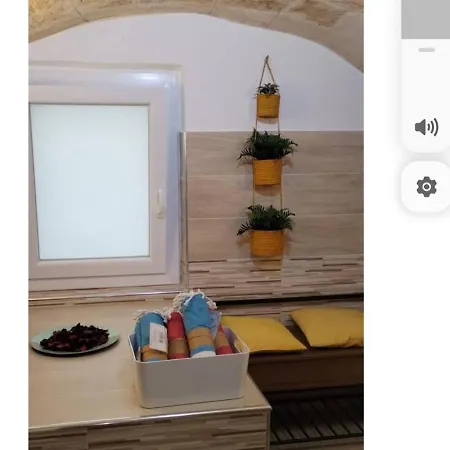 Townhome Terrace, Location