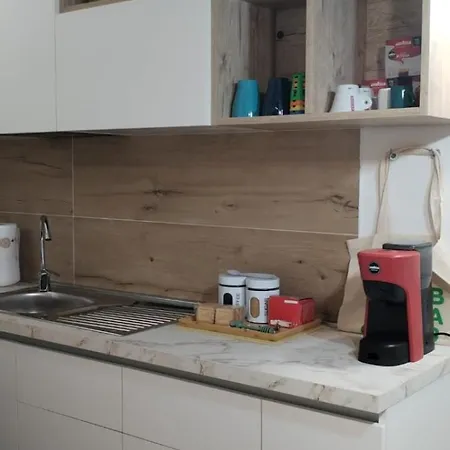 Townhome Terrace, Location *